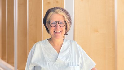 Regina Schwarz Portrait von Frau Regina Schwarz, Leitung der OP-Pflege in den DR. ERLER KLINIKEN.